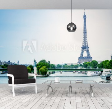 Picture of Ponte de Grenelle Statue of Liberty and Eiffel Tower - Paris F